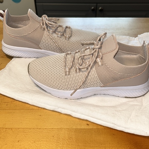 Primark Sneakers Size 8 - Picture 3 of 6